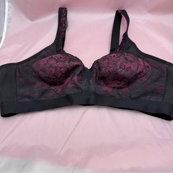 Cacique 44D Black & Fuschia Lace Bra – Wireless Full Coverage - Picture 1 of 11